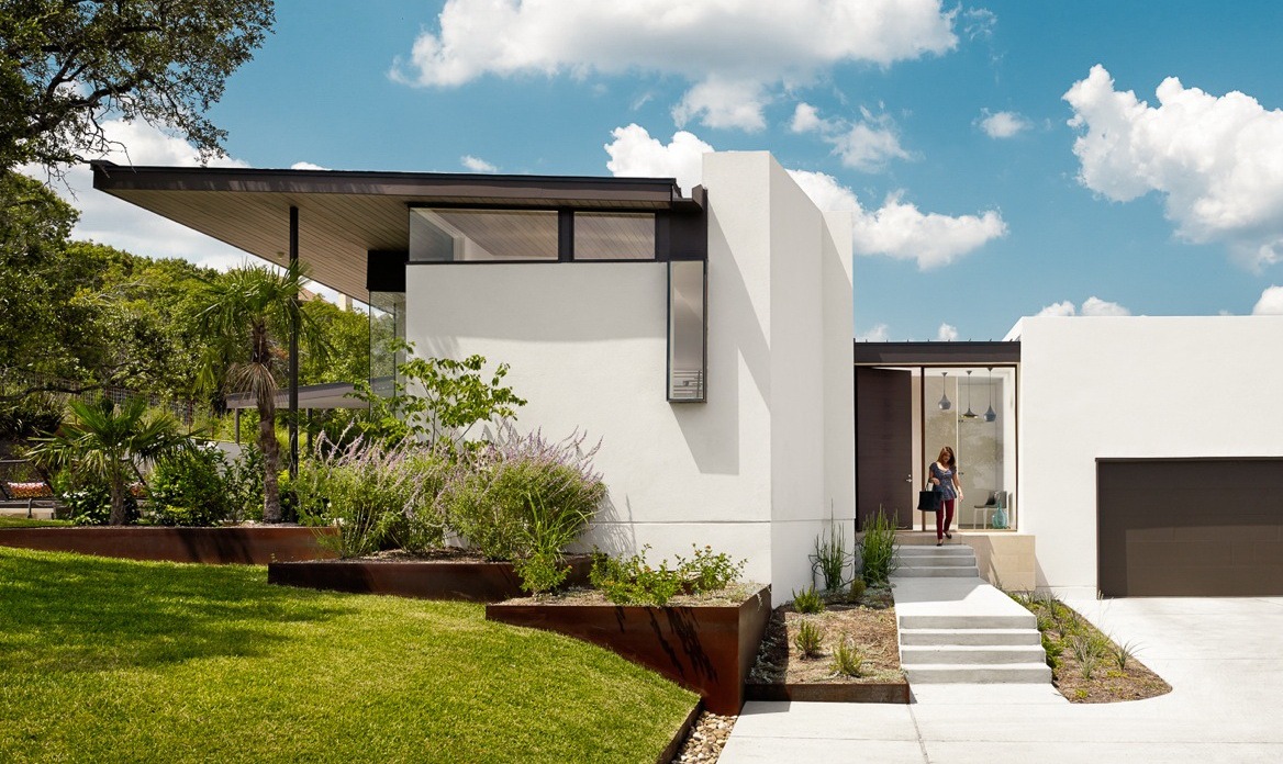 Modern white residential house in Austin, TX